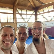 Glückliche Gesichter mit Aikido Landshut beim Lehrgang in Großhadern
